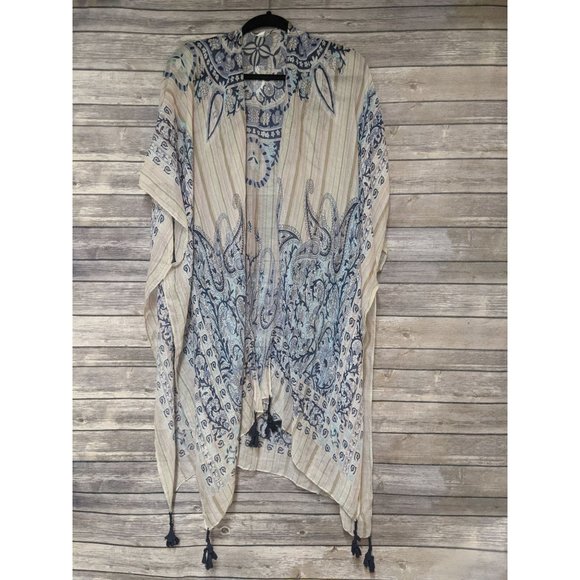 Charming Charlie Tops - Charming Charlie One Size Cover Up